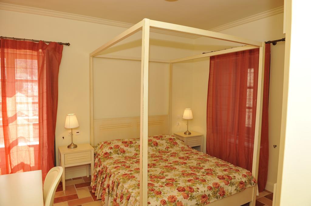Gaia Accomodation Hydras Quarto foto